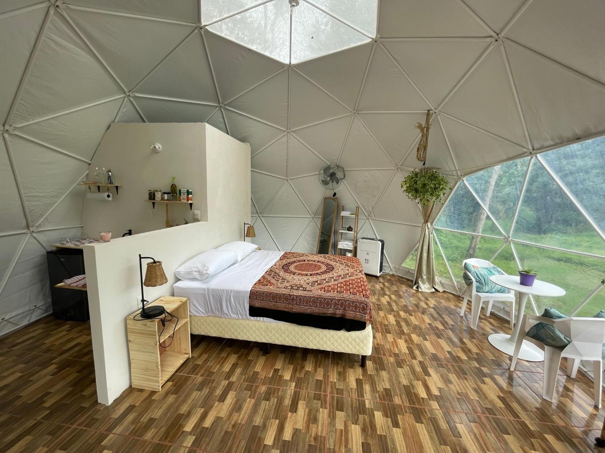 La Comarca River Glamping Dome Near Manuel Antonio Exteriér fotografie