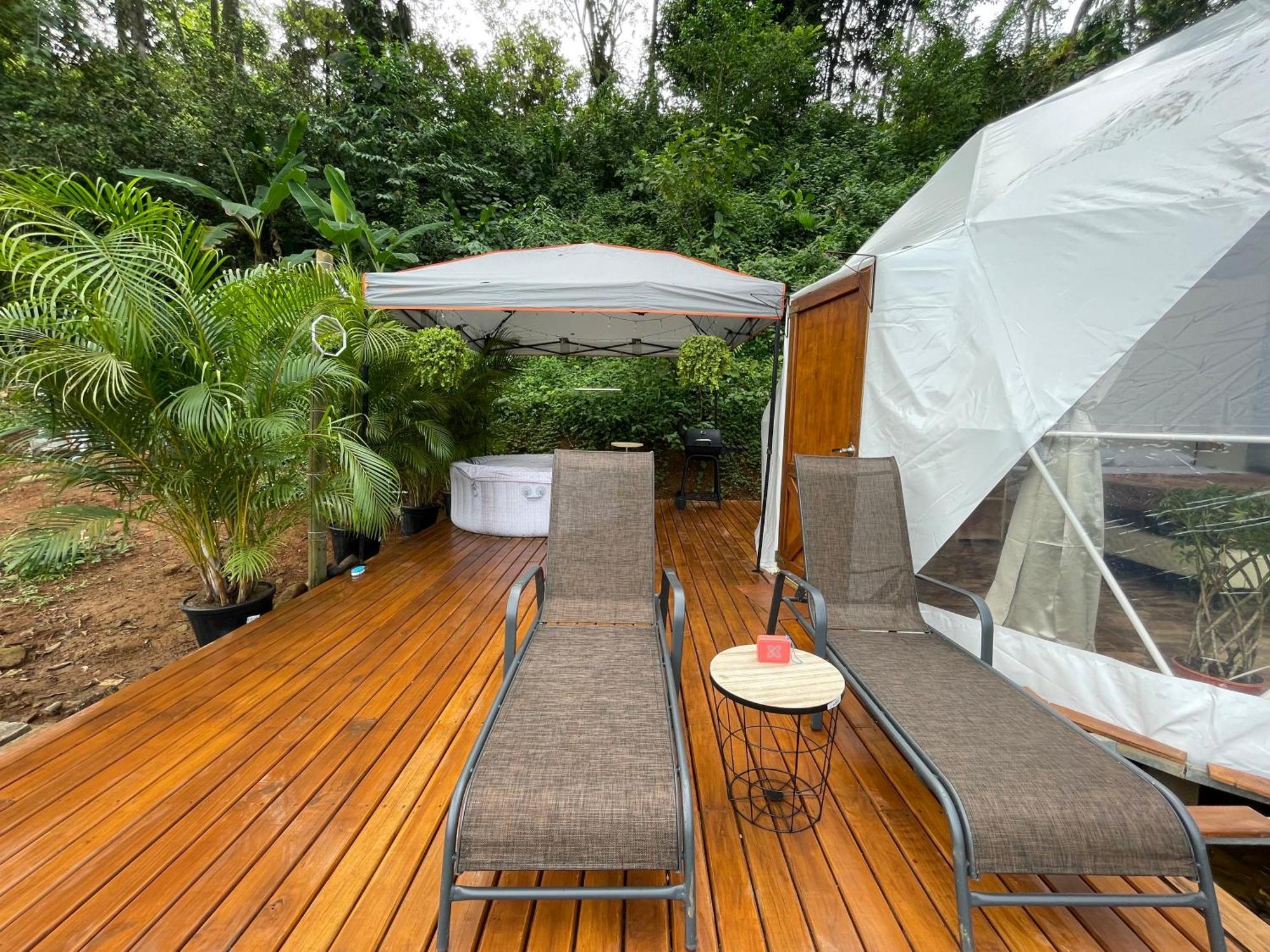 La Comarca River Glamping Dome Near Manuel Antonio Exteriér fotografie