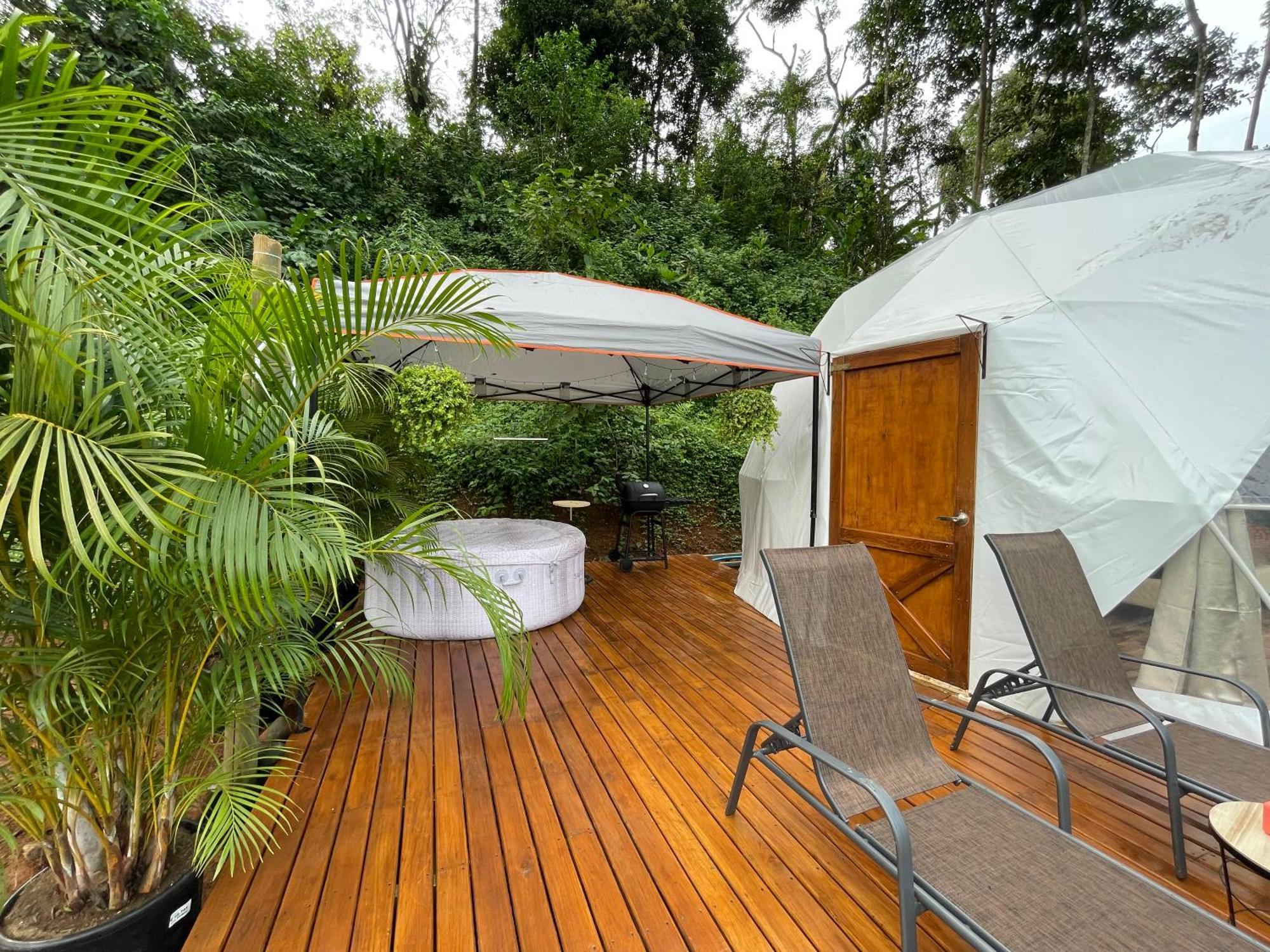La Comarca River Glamping Dome Near Manuel Antonio Exteriér fotografie