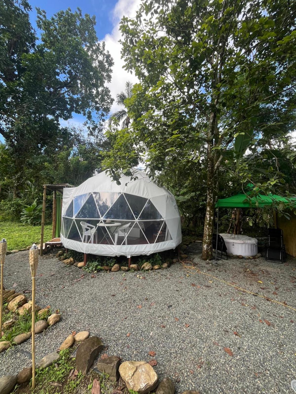 La Comarca River Glamping Dome Near Manuel Antonio Exteriér fotografie
